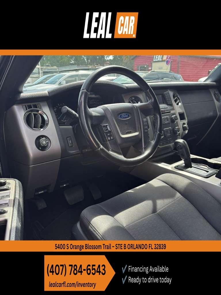 2017 Ford Expedition XLT - Photo 6